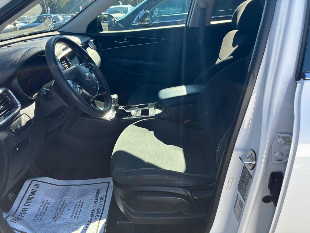 2019 Kia Sorento 2.4L LX